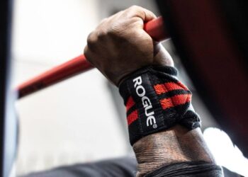 Najbolji omoti za zglobove prilikom dizanja utega, prema stručnim trenerima