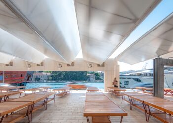 Prozirno, fleksibilno i elegantno. Markat Gruž od ARP / Peračić-Veljačić