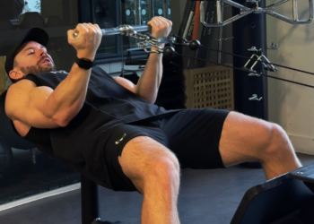 Ova varijanta ležećeg savijanja jedan je od najučinkovitijih načina za povećanje bicepsa.