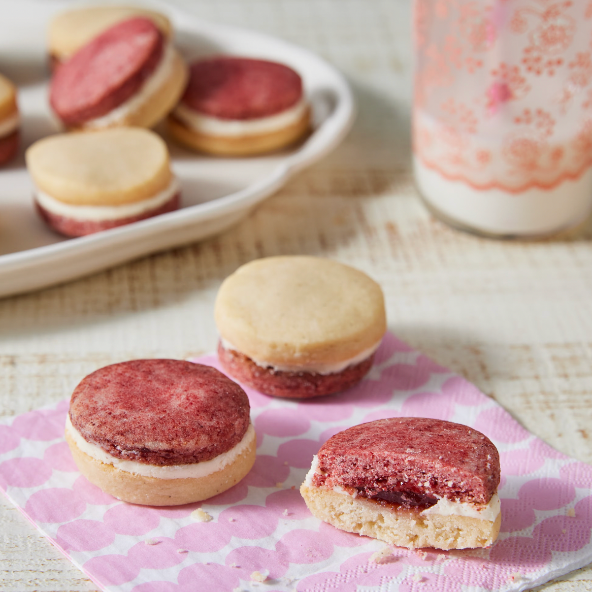 Sendvič kolačići s kolačima od jagoda