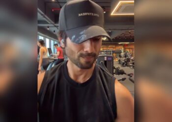 Shahid Kapoor vibrira ‘Aashiqon Ki Colony’ u teretani.