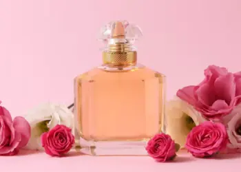 5 luksuznih mirisa omiljenih među Bollywoodskim zvijezdama koje morate isprobati