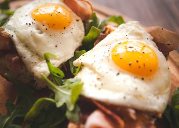 Vrhunski dijetetičar predstavlja plan obroka s 200 g proteina za zaposlene očeve koji intenzivno treniraju