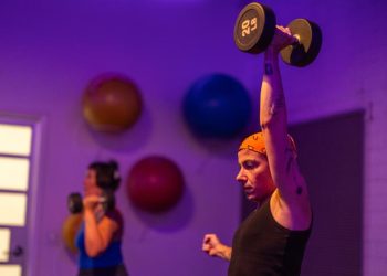 Kako je rodno neutralna teretana u LA-u postala sigurnosno mjesto usred rekordnih zakona protiv transrodnih osoba