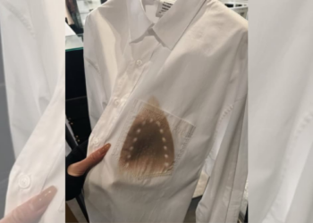 Vetements bijela košulja izazvala raspravu o cijeni od 1 lakh rupija | Virusne vijesti