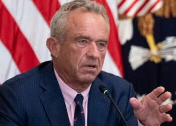 “Madness”: Novi video za vježbanje “Deranged” RFK Jr.-a s Kidom Rockom izaziva snažne reakcije