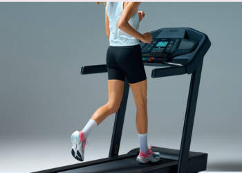 Kompaktna oprema za kućnu teretanu: sve što vam treba za vašu vježbačku rutinu, uključujući trake za trčanje, utege, nosače, klupe i još mnogo toga