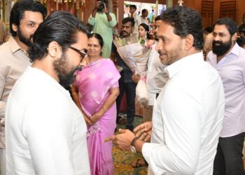 Pogledajte: YS Jagan, Suriya i Karthi u istom kadru