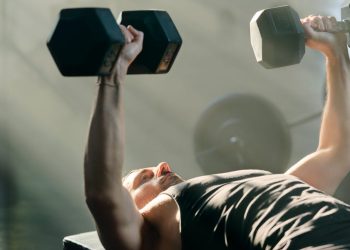 Vježba za triceps koja povećava masu bez opterećenja lakatnih zglobova