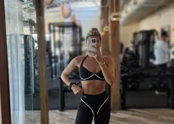 Melanie Collins, novinarka NFL-a, postala viralna sa zapanjujućim selfiejem iz teretane