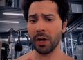 Varun Dhawan se šali o ‘taanas’ razini ‘saas’ od trenera tijekom vježbanja u teretani.