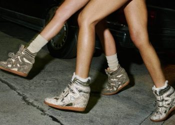 Pripremite se – wedge tenisice ponovno su u trendu