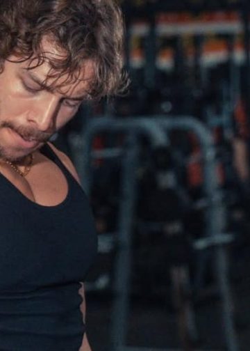 Sin Arnolda Schwarzeneggara započinje karijeru u bodybuildingu – usvojite njegov trening od 9 pokreta