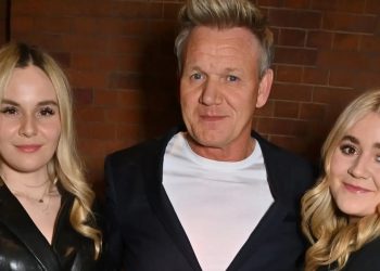 Holly i Tilly Ramsay pokazuju trud u vježbanju u modernom izgledu za teretanu