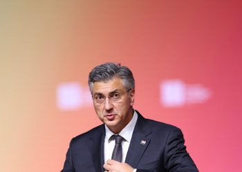 Nafta dolazi u Mađarsku i Slovačku, otkriva hrvatski premijer – Vijesti