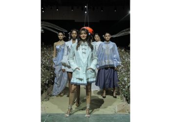 Ananya Panday postaje voditeljica izložbe Rahula Mishre na Lakme Fashion Showu