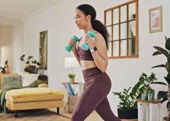 Ne trebate skakati za učinkovit kardio trening—stručni trener objašnjava zašto