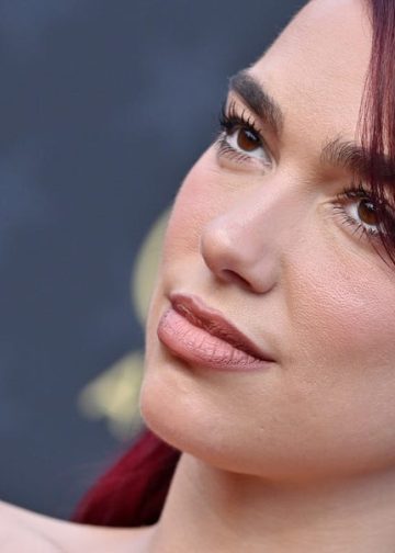 Najnoviji trendovi boja kose za proljeće: od bassette plave do nježno bordo