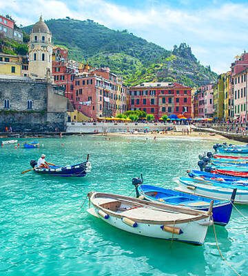 Italija se udružuje s Francuskom, Španjolskom, Hrvatskom, Portugalom i Grčkom u borbi protiv neobuzdanih turista uvođenjem strožih kazni i kodeksa odijevanja radi zaštite kultnih odredišta.