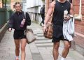 Molly Smith i njezin zaručnik Tom Clare usklađeni u Louis Vuitton torbama i opremi za vježbanje dok napuštaju tjelesni sat u Manchesteru uoči svog ljetnog vjenčanja.