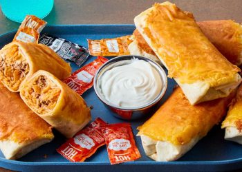 Costco Sheet Cake, Raising Cane’s Chicken i još copycat recepata koje morate isprobati