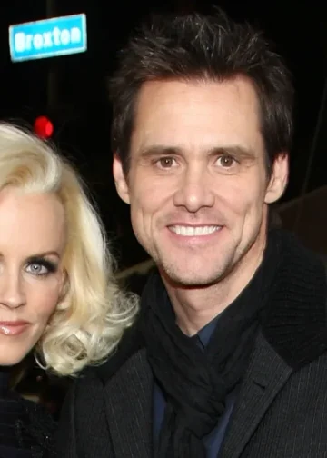 Bivša Jima Carreyja brani glumca od teorije zavjere o virusnom klonu