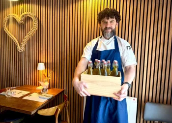 Kuhar sjeveroistoka bori se protiv prerađene hrane u restoranima