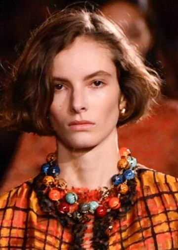 Zdepasta ogrlica s perlama doživljava novi procvat