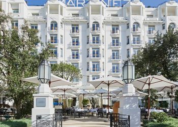 Luksuzni bijeg u hotelu White Lotus 4. sezone u Cannesu s poznatim osobama i sobama od 30 tisuća eura po noći