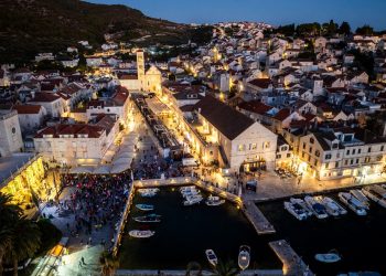 Hvar i Sunčani Hvar: ljubavna veza duga desetljeća