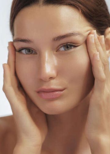 Revolucionarno oblikovanje kože vježbama u teretani za lice