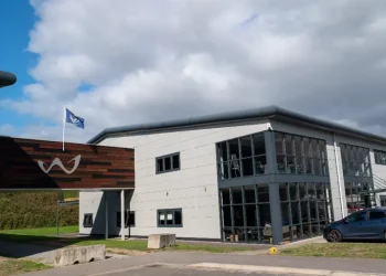 Zašto su teretane s prilagođenom opremom za snagu superiorne?