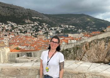 Odbacila je 9-do-5, vozila kombi po Americi i sada vodi vegane u Hrvatsku.