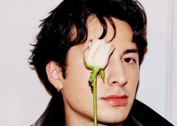 Trendovi muških frizura 2026: cibling, teksture i kreativna sloboda