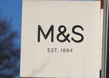 Midi haljina od trapera neizostavna je proljetna opcija – M&S stil donosi tri trenda u jednom