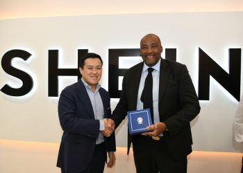 Lokalna modna zajednica ogorčena sastankom ministra Gaytona McKenzieja sa Sheinom