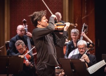 Svjetski poznati violinist Joshua Bell privlači veliku pažnju u Dubrovniku
