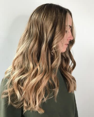 mia.lynn.hair/Instagram