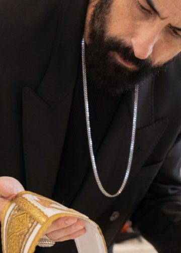 Modni dizajner pape Lava XIV. proslavlja 25 godina poslovanja