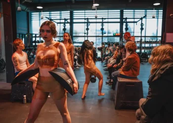 CATSWEAT prikazuje vježbanje s modom – Vinova loza iz Reykjavíka