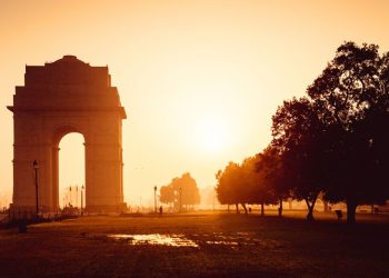 U Delhi se očekuje toplinski val do 22. svibnja, temperature će doseći 44°C, upozorava IMD