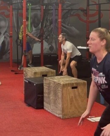 Sportaši DC-a odaju počast poginulim vojnicima sklekovima, povlačenjima i trčanjem