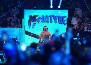 Viralna teretana: Drewa McIntyrea predstavlja obožavatelje WWE-a s novom tinejdžerskom superzvijezdom kriketa