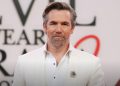 Tko glumi Andyjeva dečka u filmu Vrag nosi Pradu 2, Patrick Brammall?