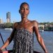Michaela Coel otkriva kako ostati jaka bez teretane uz otporne trake – evo kako započeti