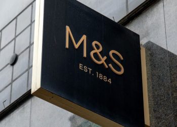 M&S-ov šik cik-cak bikini izgleda vrijedan £400 — i potpuno će uljepšati vaš odmor za samo £40