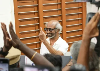 Izbori za skupštinu TN: Rajinikanth i Soundarya Rajinikanth glasali na koledžu Stella Maris