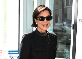 Zapanjujući stilski trenuci Kris Jenner iz devedesetih
