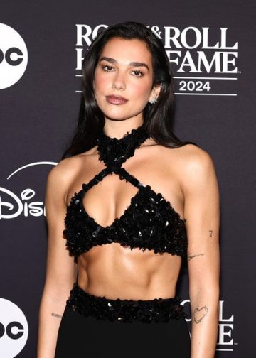 Dua Lipa svakodnevno koristi ove vježbe za jake trbušnjake – isprobajte njezinu 20-minutnu rutinu.