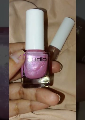 ✨💄💅🏻SVJETLJUĆI LAK ZA NOKTE| SJAJILO ZA USNE|ZUDIO|REVLON✨💄💅🏻|#trend #viral #aesthtics #shortsfeeds #vlog